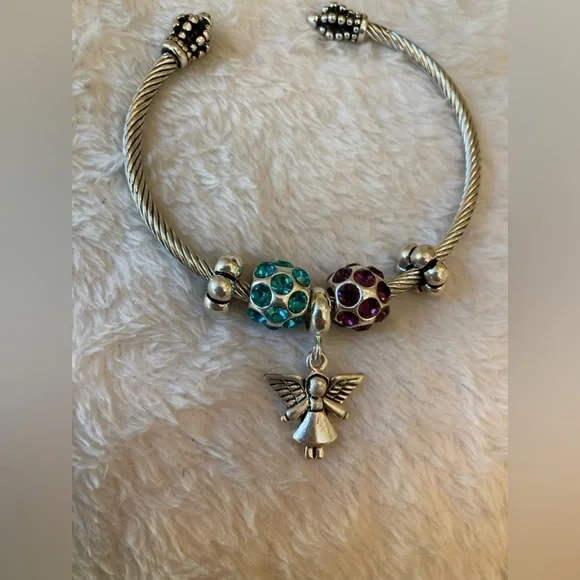 Bundle of Two‎ Bracelets - Picture 4 of 7